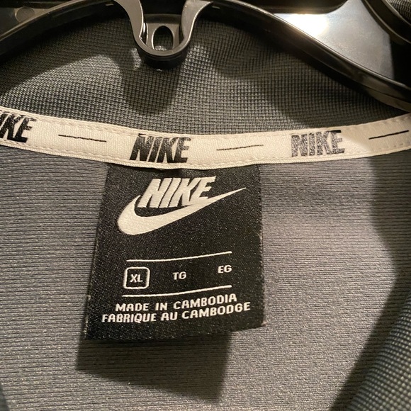 Nike Track Jacket - Picture 6 of 8